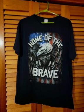 Fruit of the Loom Navy Blue Mens 'Home of the Brave' Eagle Graphic Tee